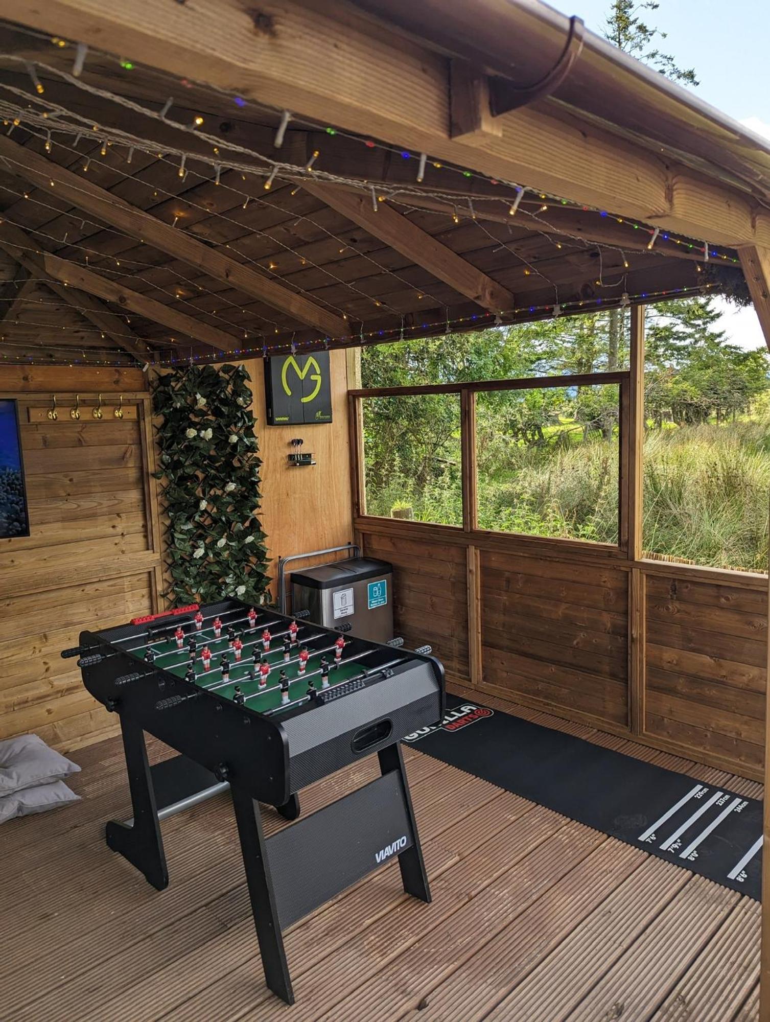Finn Village "Mountain View Cottage" Private Garden, 9-Seater Hot Tub, Firepit & Pizza Stove Drymen Extérieur photo